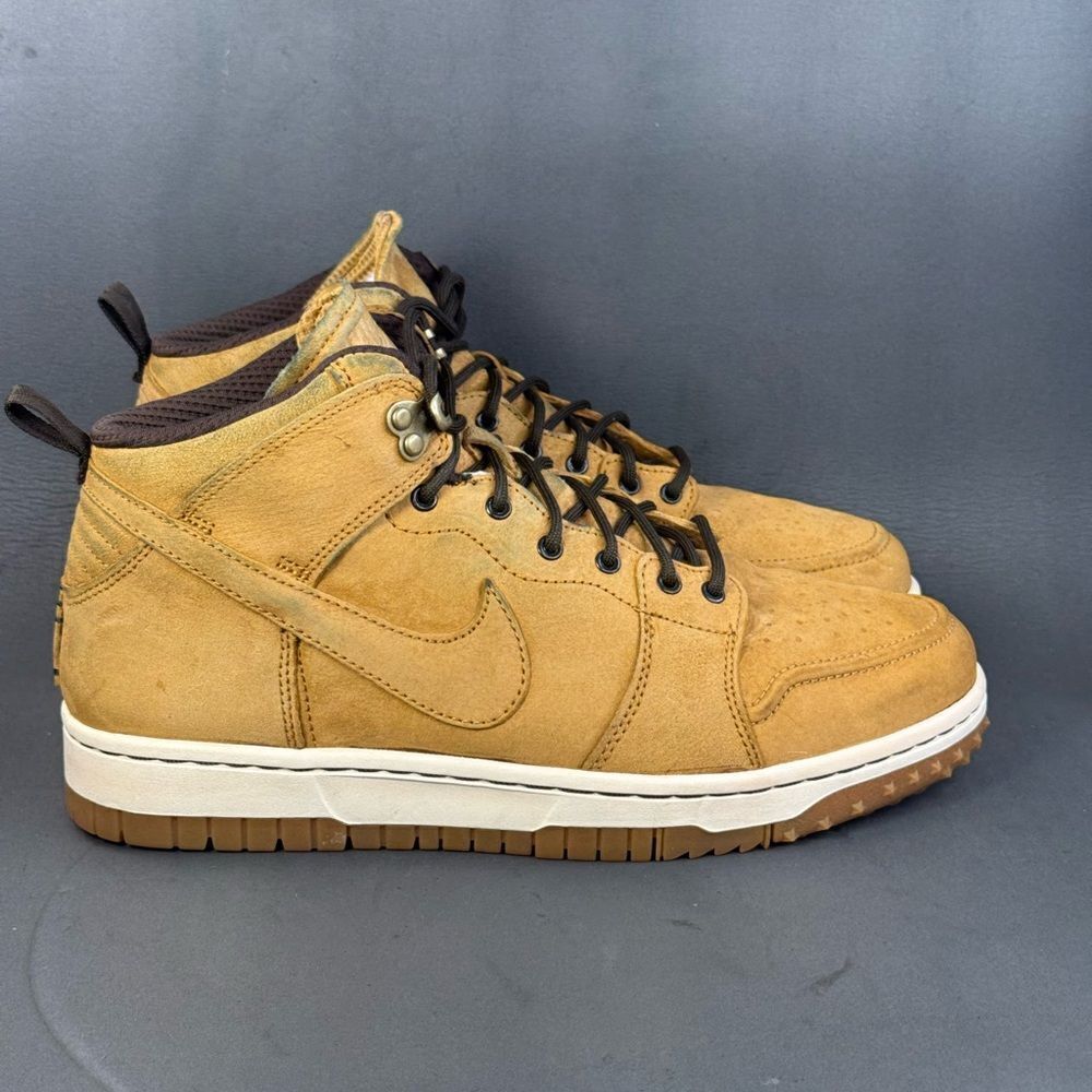 Nike Dunk CMFT WB Wheat athletic sneaker shoes men’s size 9.5
